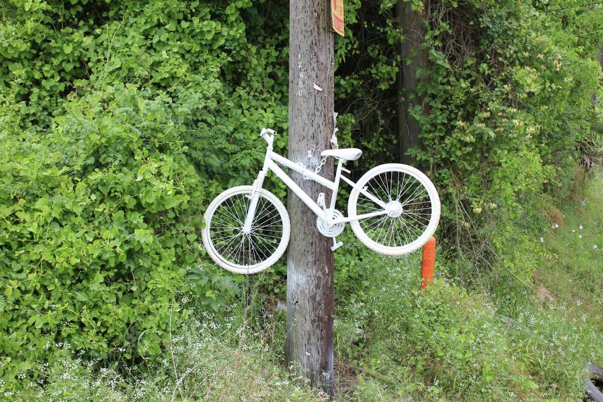 Cyclist takes on mission to spread ghost bikes all over Houston
