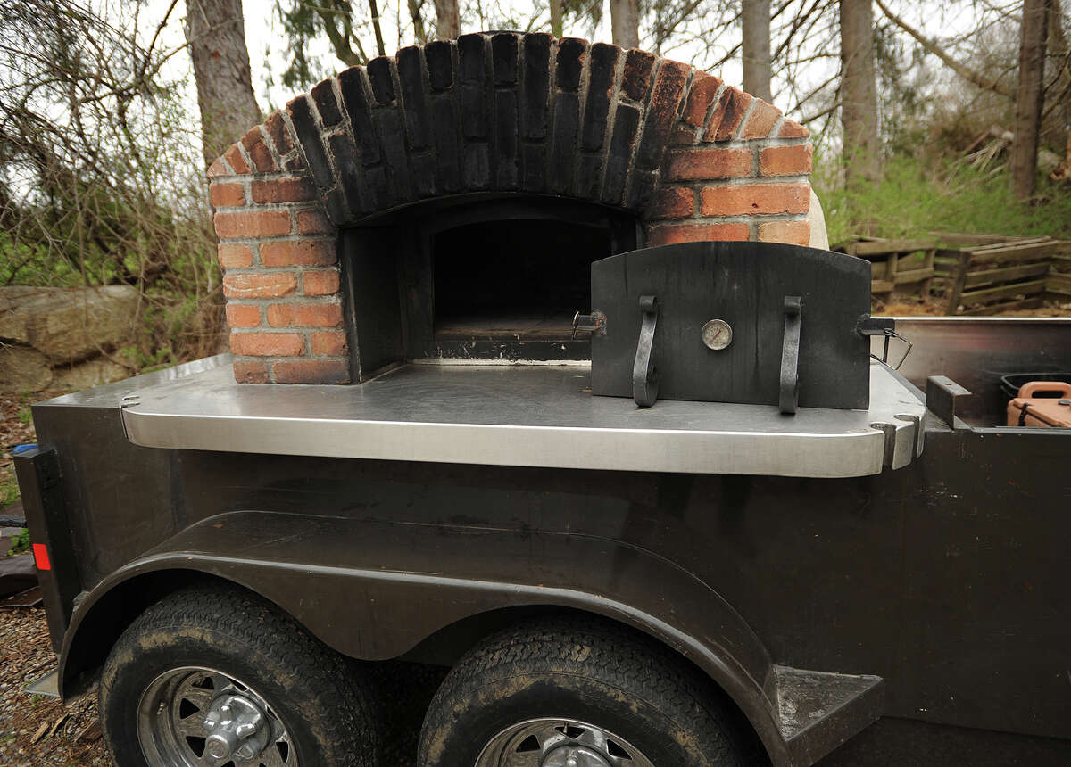 Mobile brick-oven caterer rolls around Fairfield County