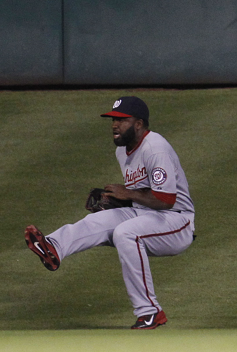 ALDS: Lorenzo Cain stuns the Angels with back-to-back amazing catches