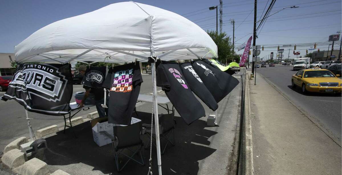 Marketing, social media numbers reflect Spurs' increased popularity