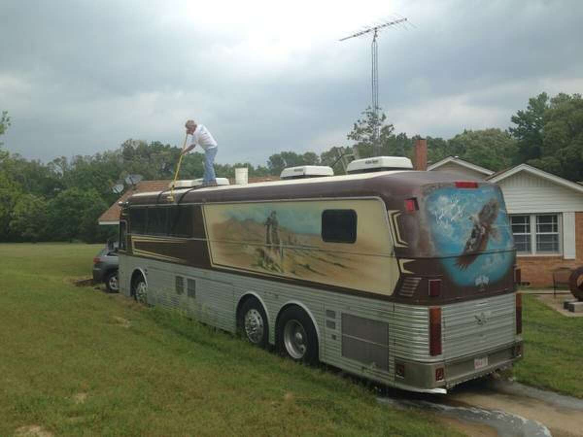 Willie Nelson Bands Tour Bus For Sale On Craigslist