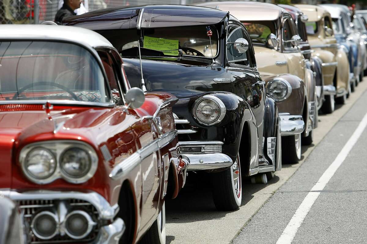 Mission lowrider show a tribute to neighborhood