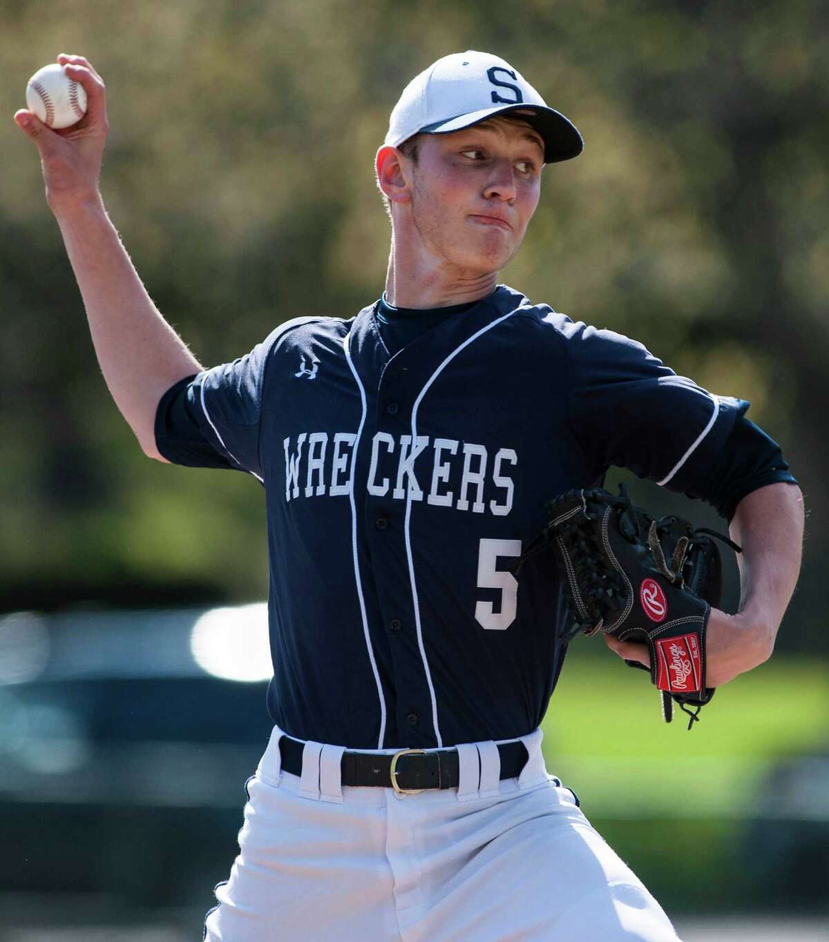 Ellinwood's HR gives Staples 8inning win over New Canaan