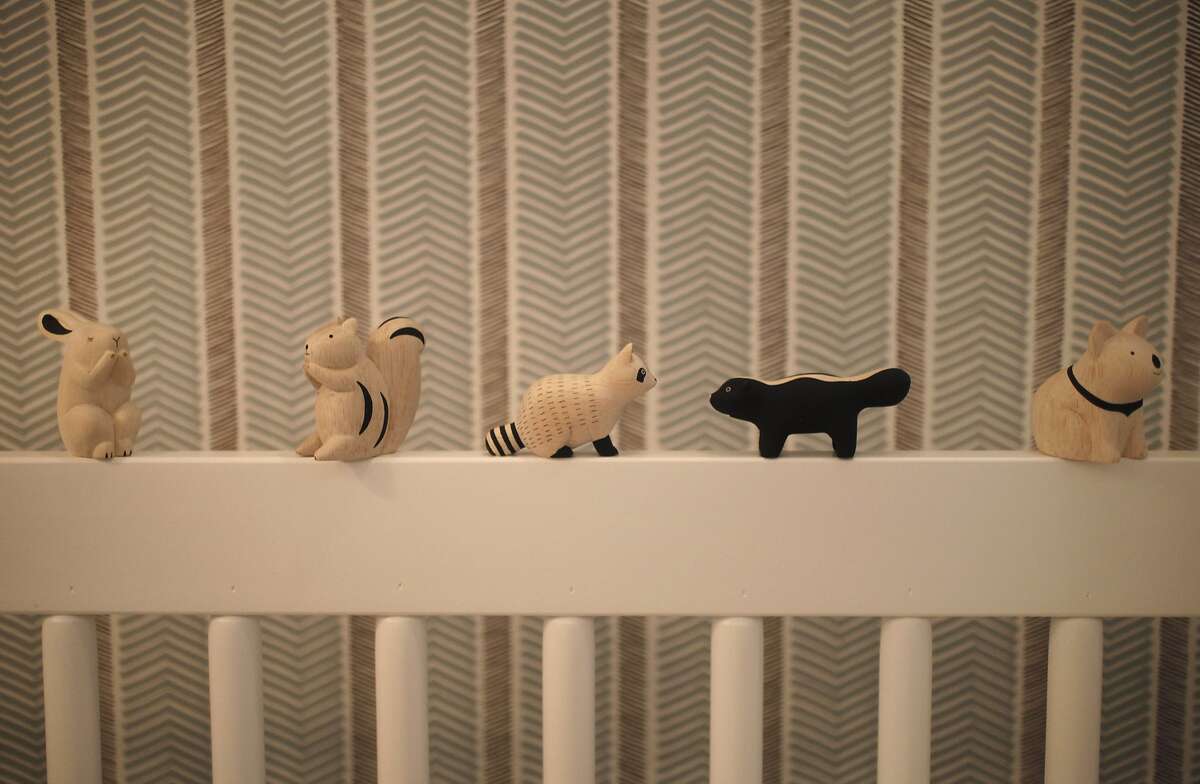 serena and lily hudson crib