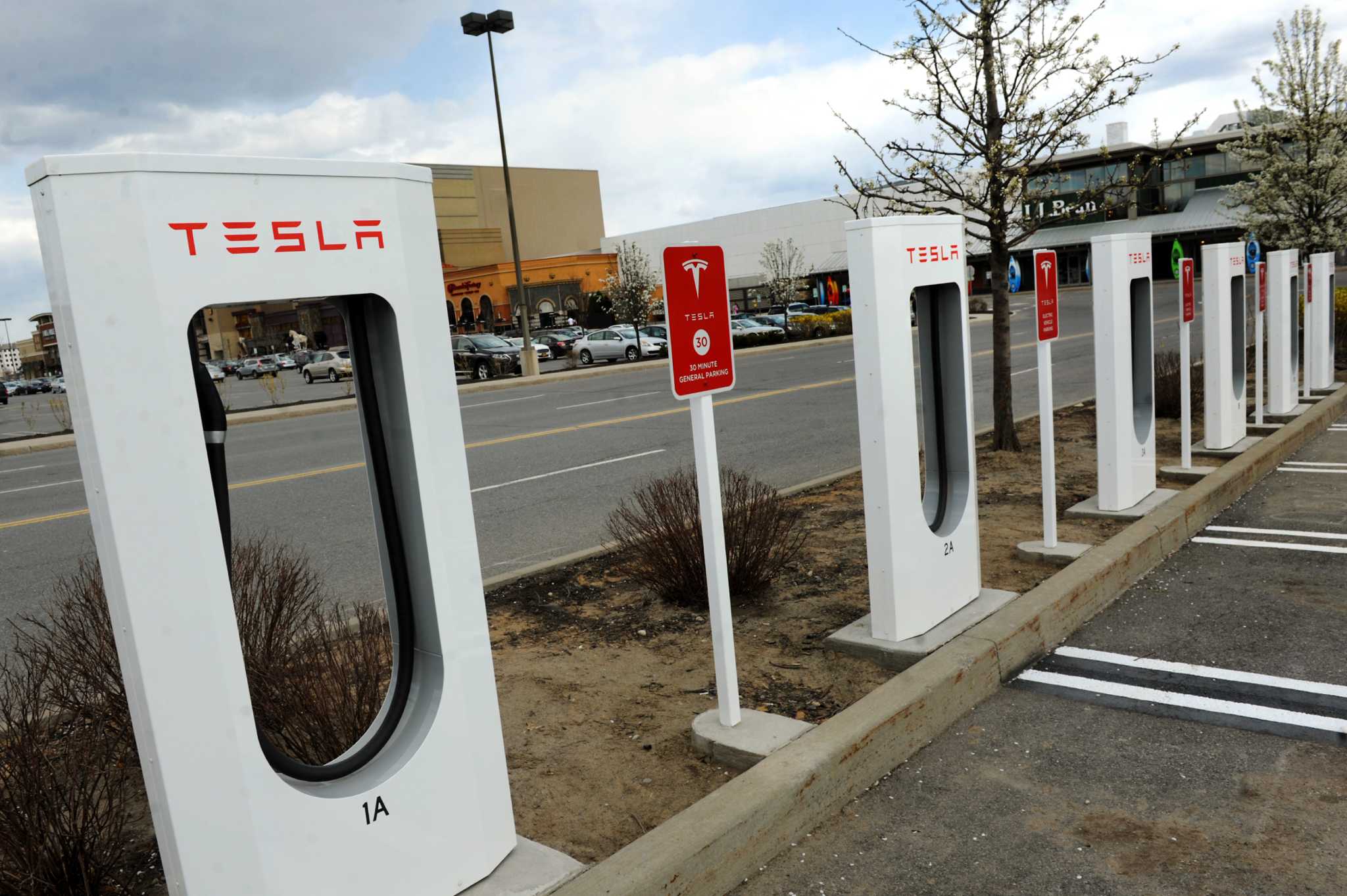 Tesla revs up its superchargers