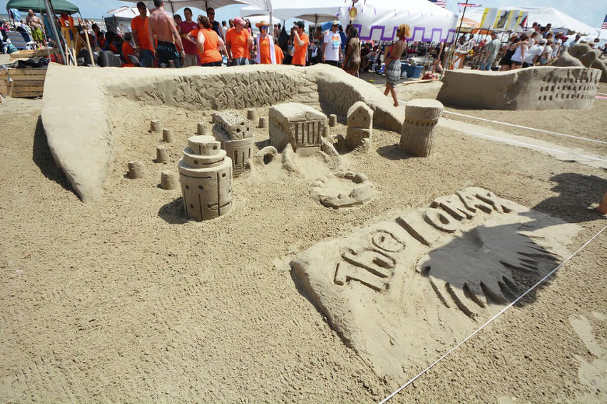 Galveston sandcastle competition plans to break a world record this year