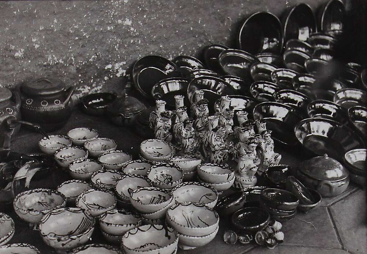 Untitled- Market Scene in Tzintzuntzan, Michoacán, Mexico. Photo courtesy of The Mexican Museum