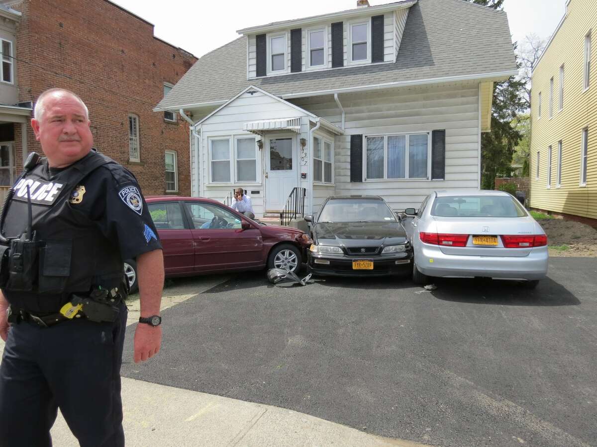 Police say driver led officers on 10mile chase