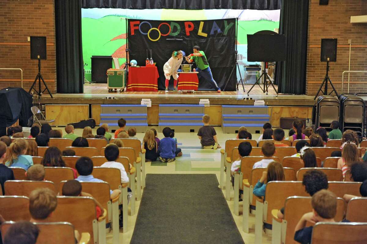 Photos Food and play on the menu