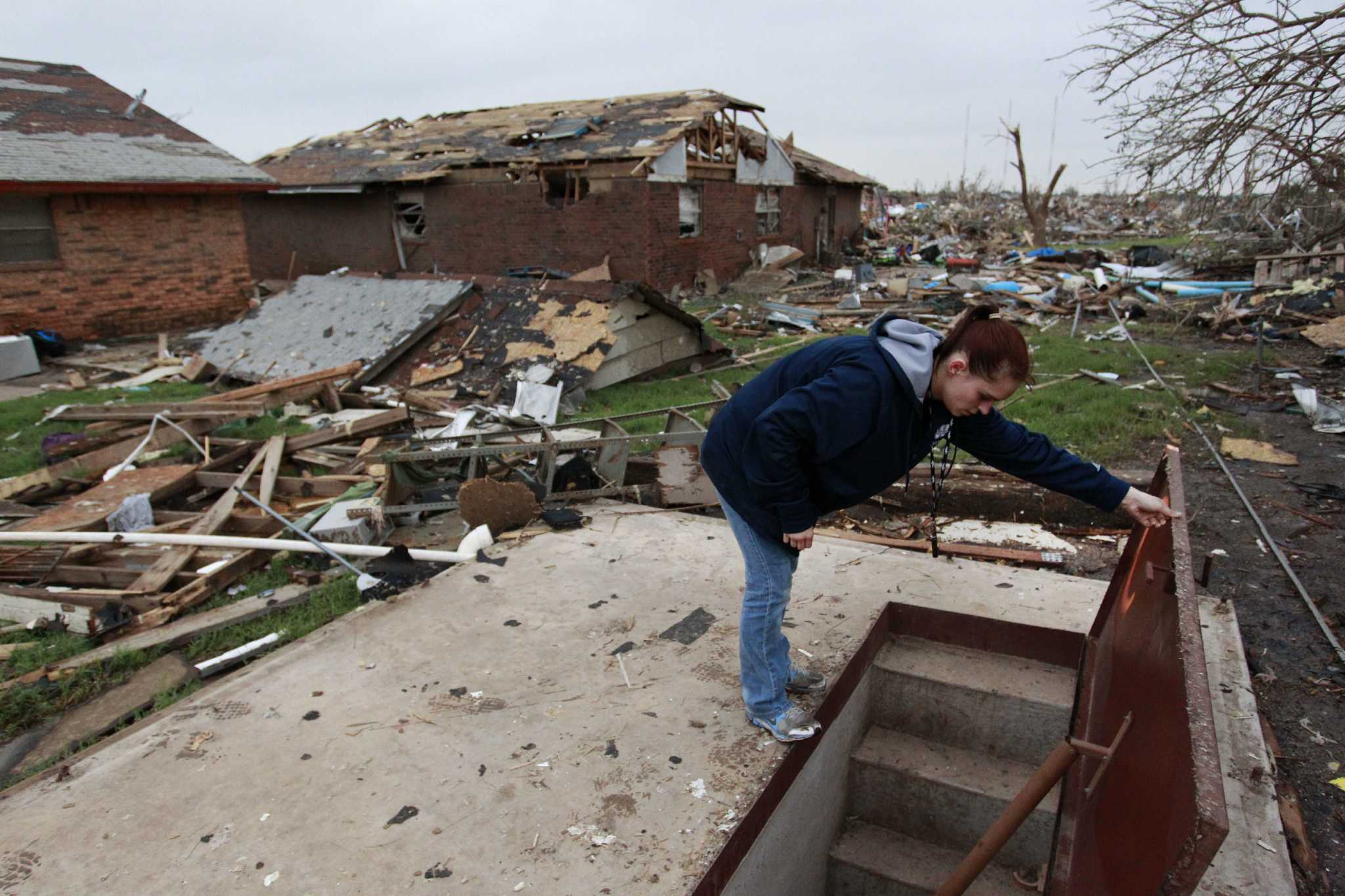защита от торнадо. лучшим укрытием от смерча является. укрытия от торнадо. погреб от торнадо. лучшим укрытием от смерча является.