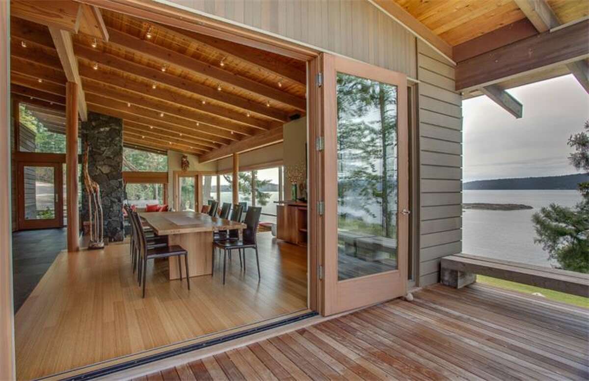 Shaw Island estate comes with contemporary home