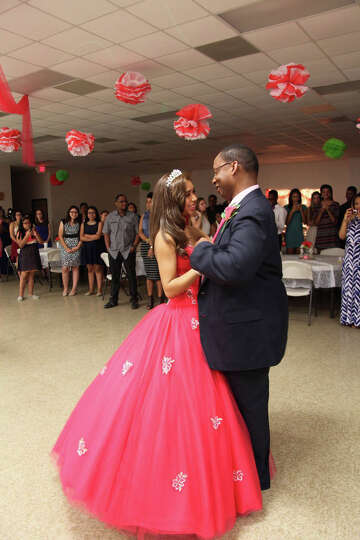 quinceanera world harwin