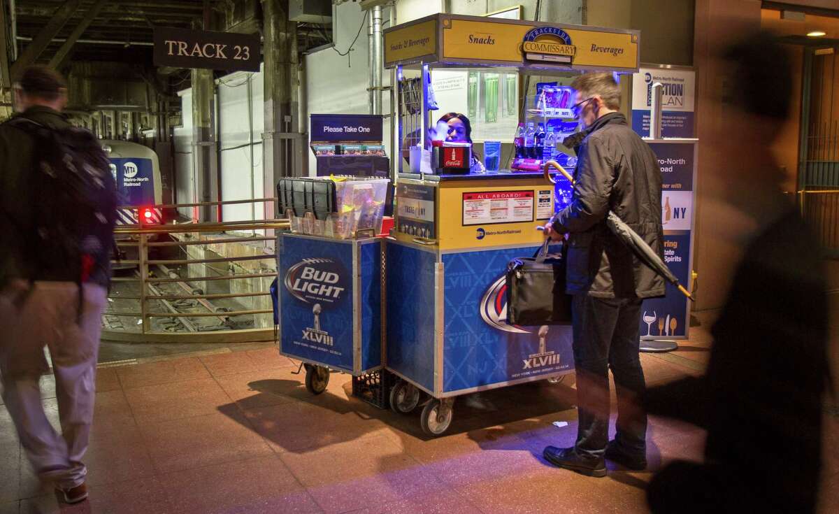 Commuter bar cars end run