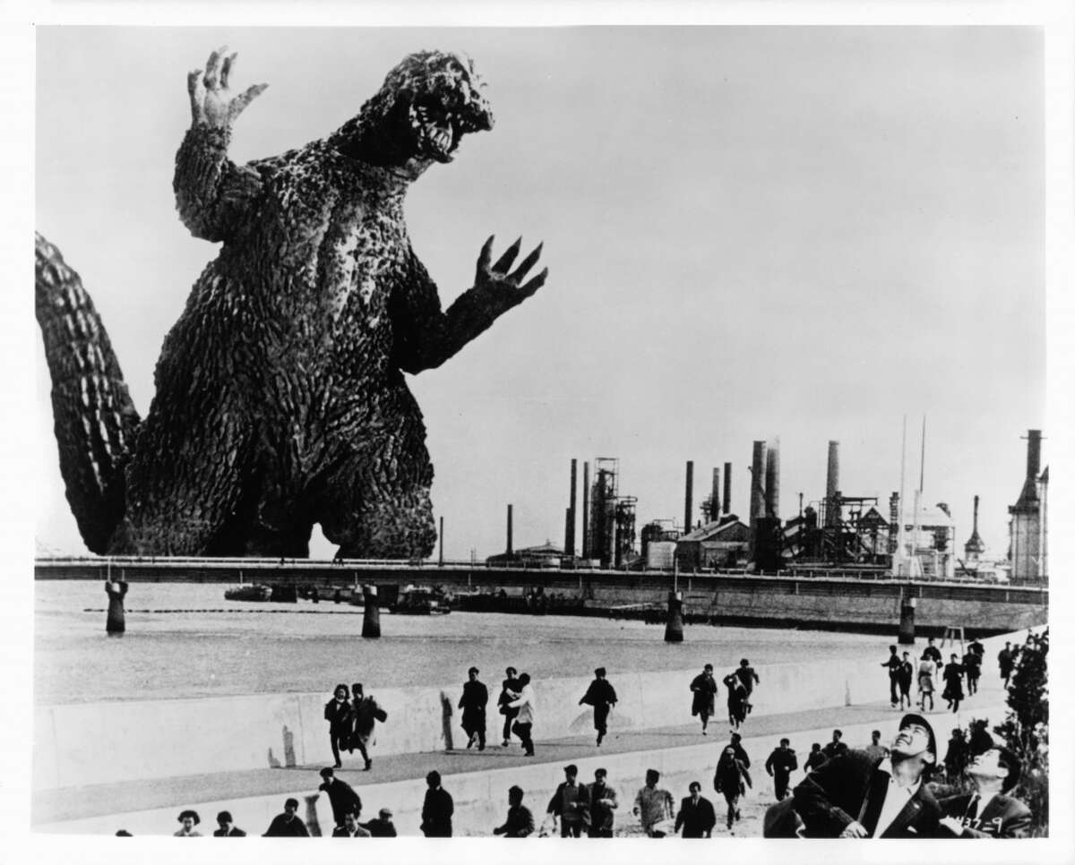 'Godzilla' review Lots of destruction, but little else