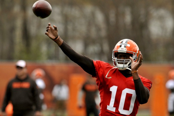 Vince Young released from Browns