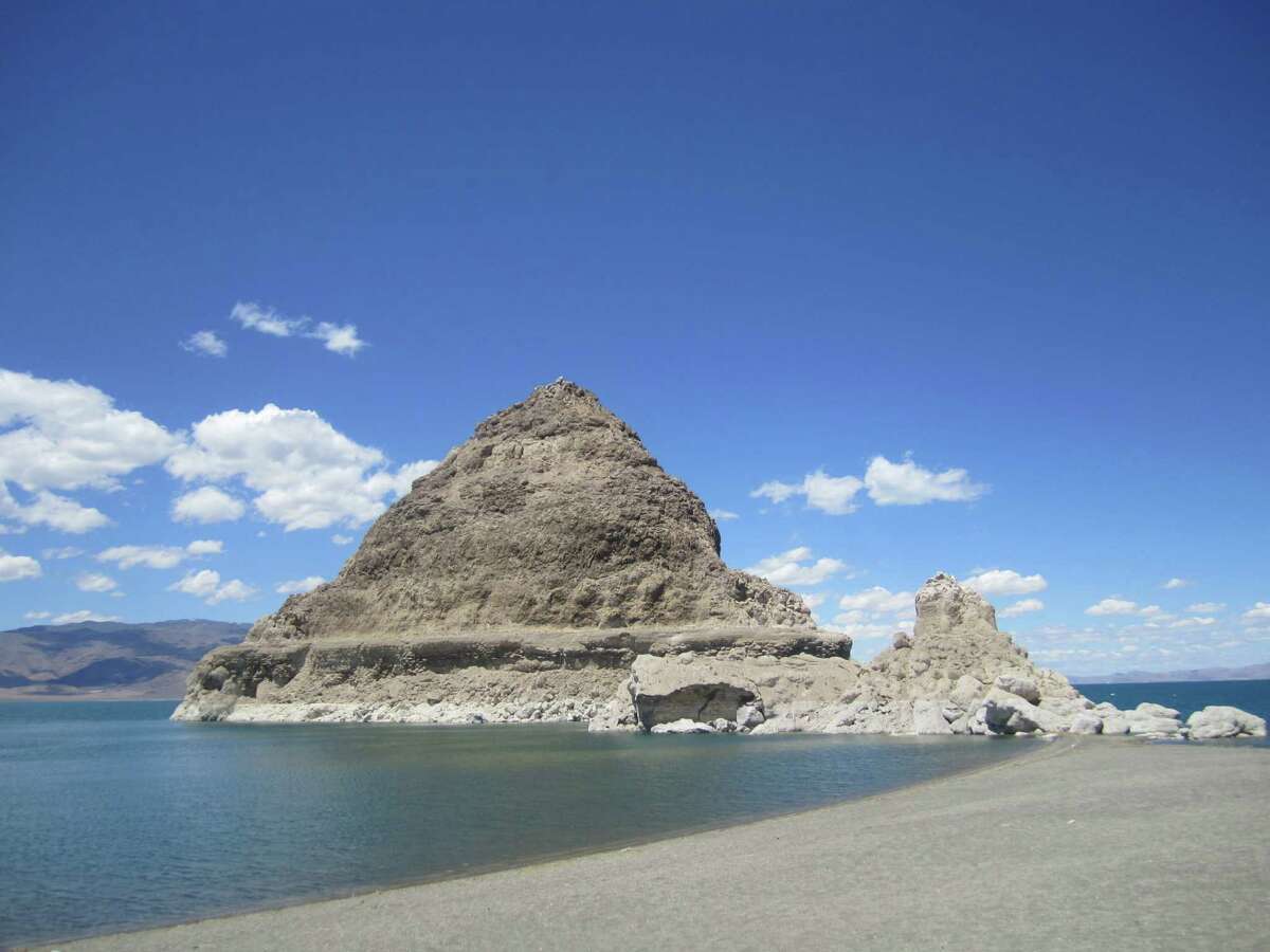 Pyramid Lake Water Level: A Comprehensive Overview | Paraiso Island