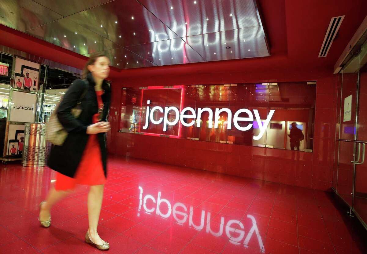 A customer leaves a J.C. Penney store in New York.﻿