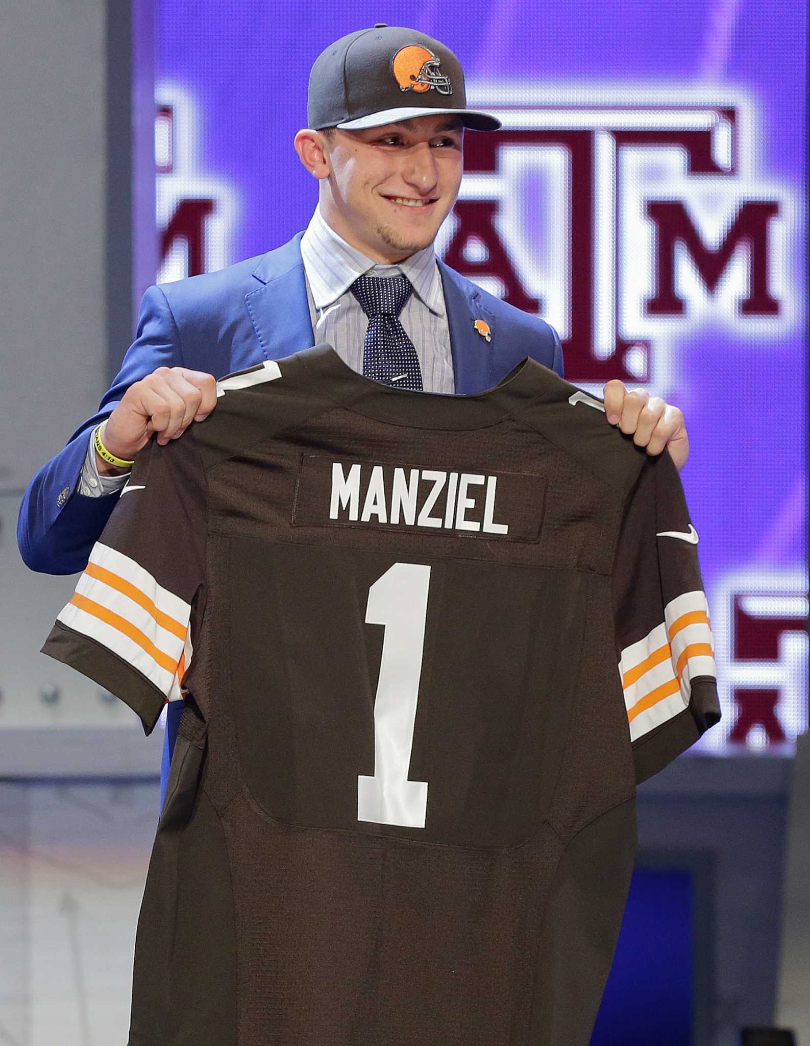 Johnny Manziel is selling his Spring League jersey for $70 on his