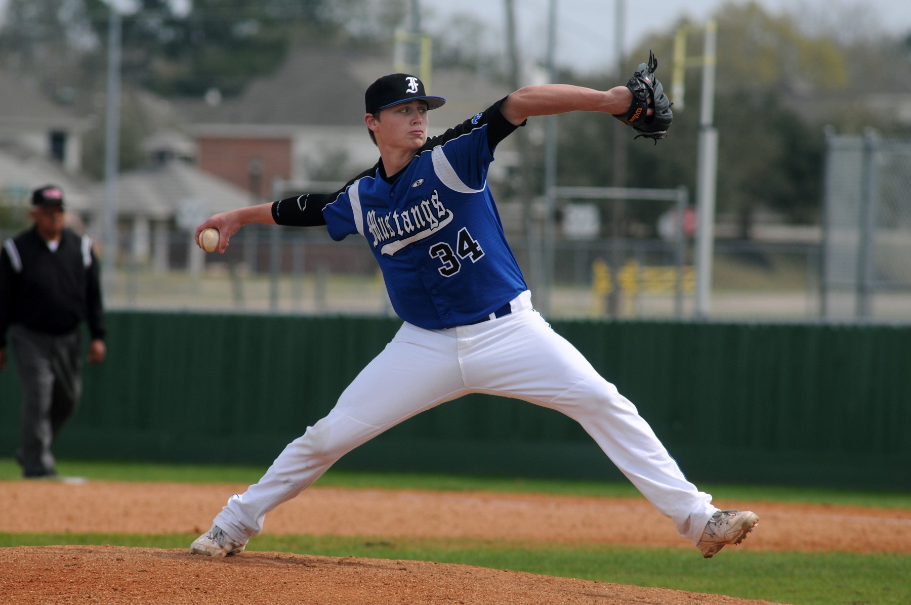 Friendswood Relies On Pitching In Surprise Run To Regional Semis