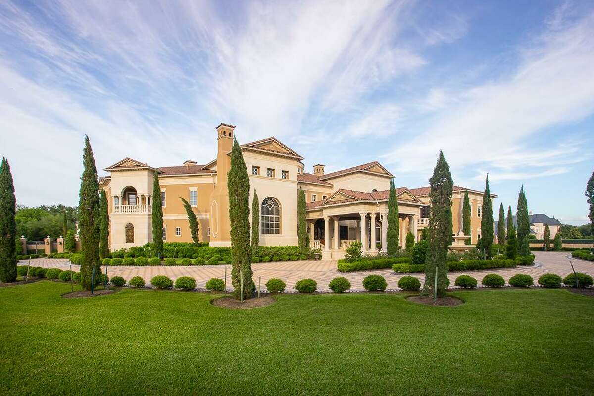 Stunning palace for sale in Sugar Land