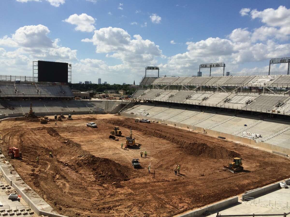 Body found at UH stadium under construction, possible suicide