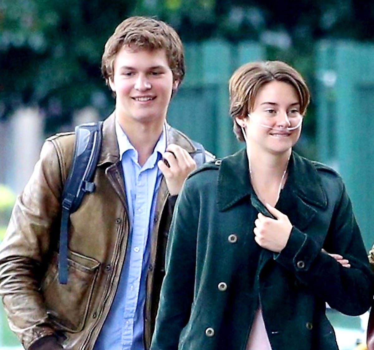 Fault In Our Stars Review Beauty And Manipulation 