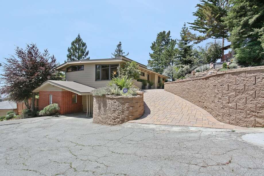 Hot Property Angular design, bay views highlight Oakland midcentury