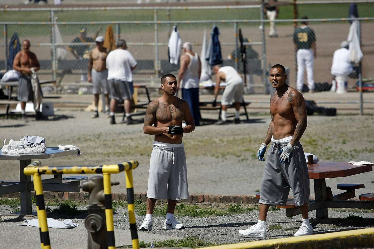 Cal players get inside look at benefits of living on outside