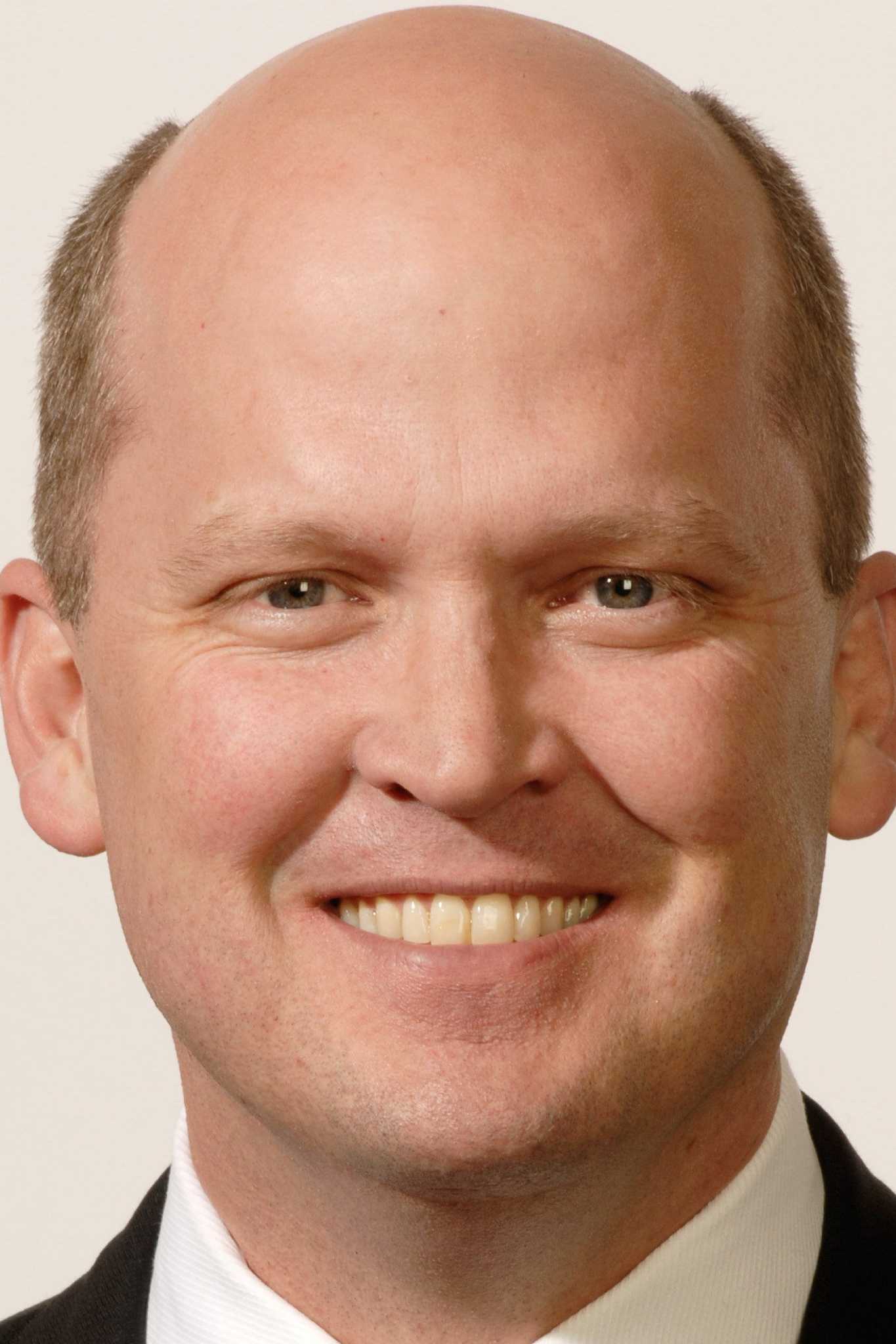 Watts selling Dominion estate