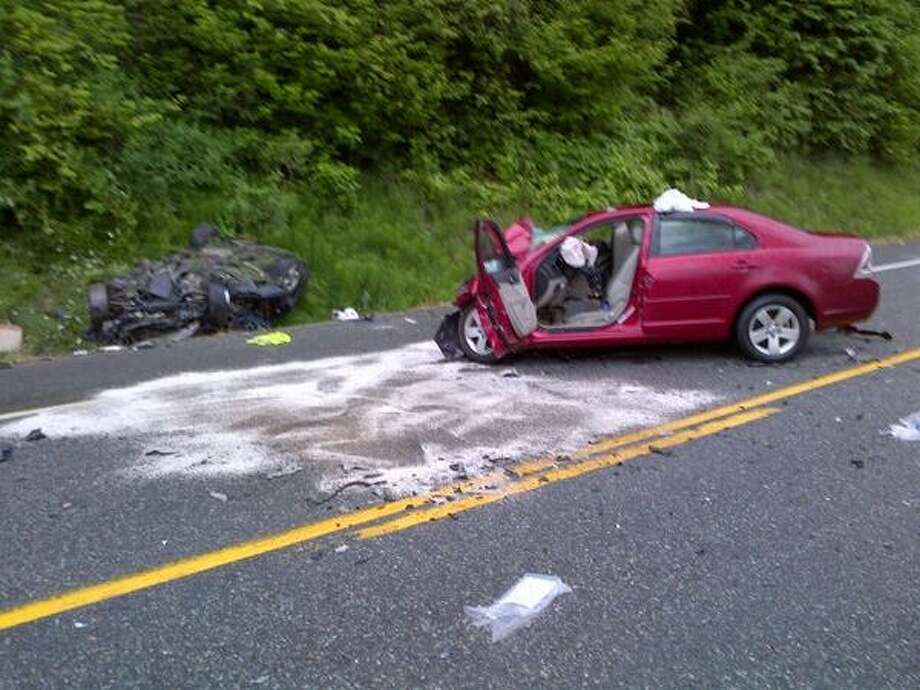 Headon crash kills 3, closes highway near SedroWoolley