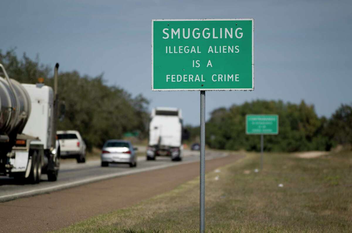 A sign is a reminder along Interstate 69C between Falfurrias and McAllen Tuesday, Feb. 18, 2014. ( Johnny Hanson / Houston Chronicle )
