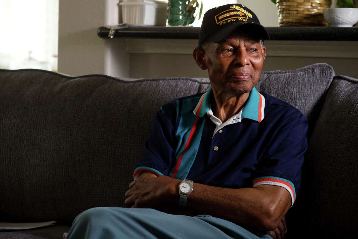 Raymon Lacy, 91, who was a member of the 1949 Houston Eagles, of the Negro Leagues, sits on the couch at his niece's home on Tuesday, May 20, 2014, in Houston.