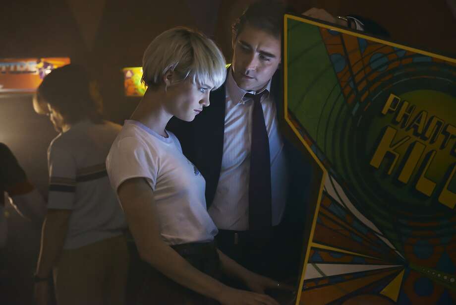 Halt And Catch Fire Review Premiere Programmed To Woo Sfgate