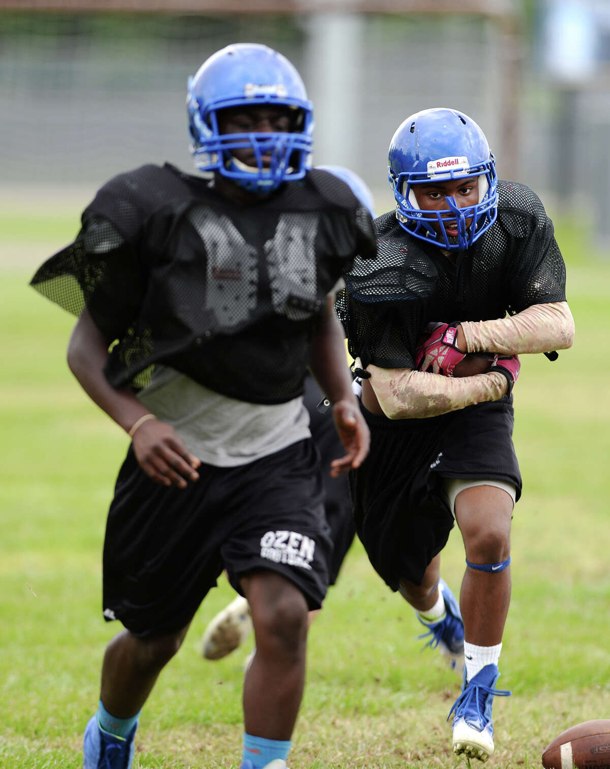 Ozen begins new era with Suggs