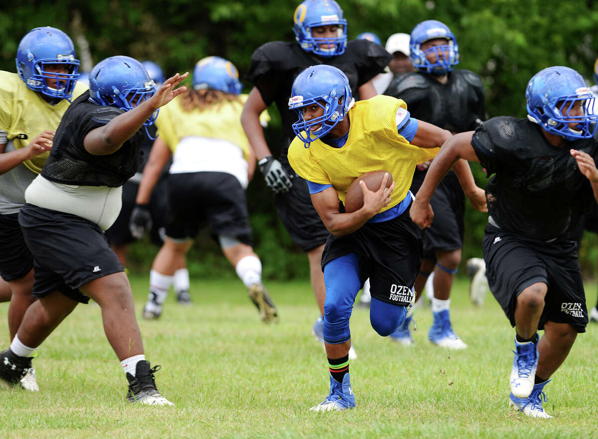Ozen begins new era with Suggs