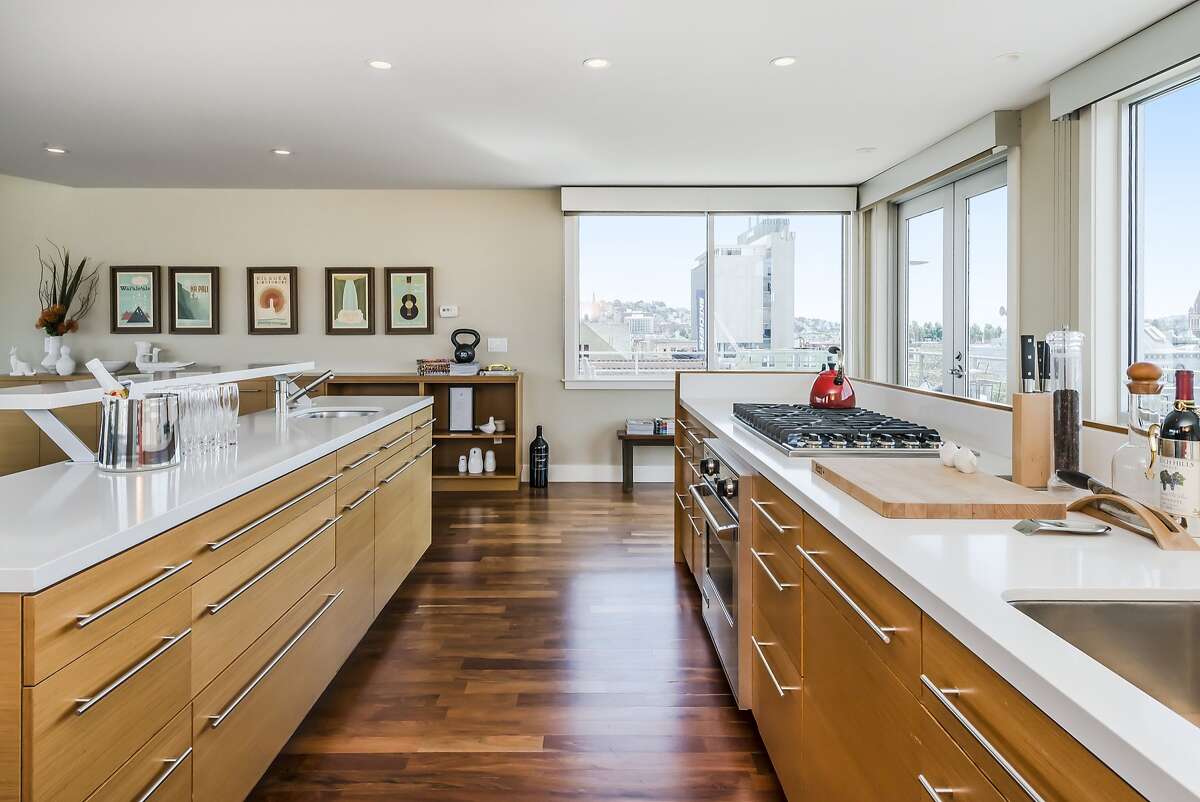 Picture of SF penthouse includes reclaimed materials, stellar views