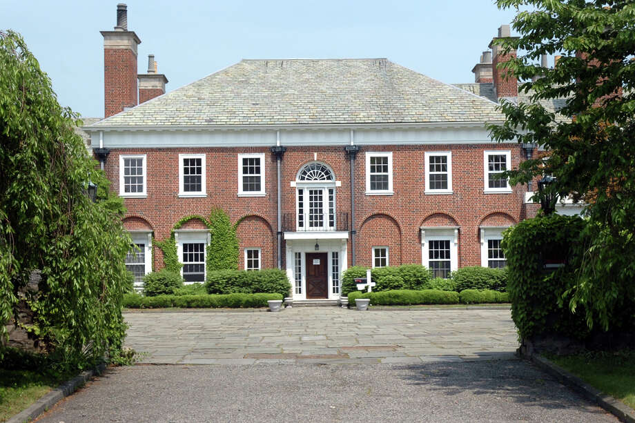 Designers Create Garden Fantasy At Chimneys Mansion Connecticut Post The Chimneys A Mansion At 124 Old Battery Rd In Bridgeport Will Be