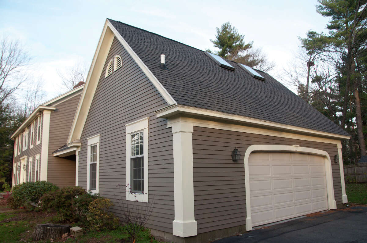 House of the Week Colonial in Niskayuna