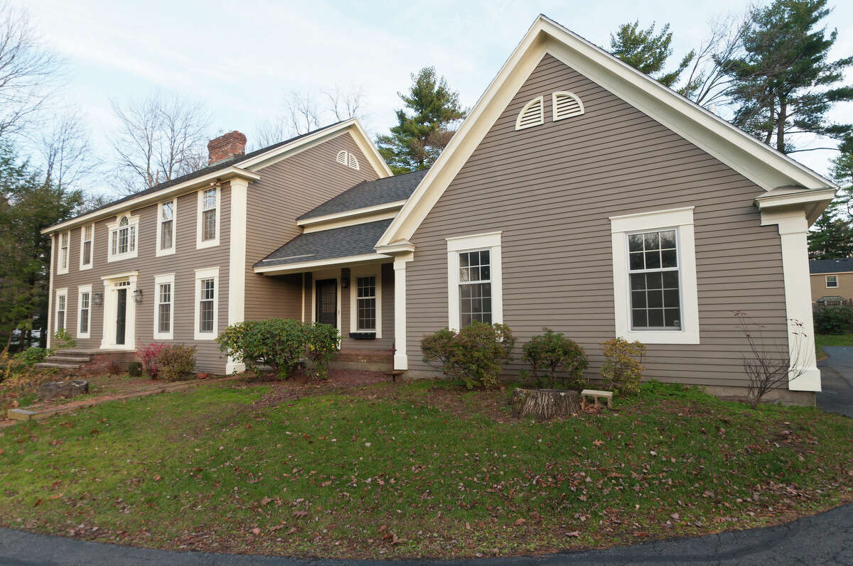House of the Week Colonial in Niskayuna