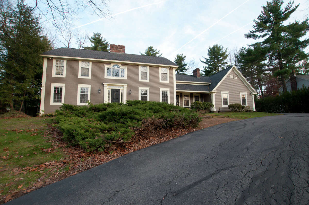 House of the Week Colonial in Niskayuna