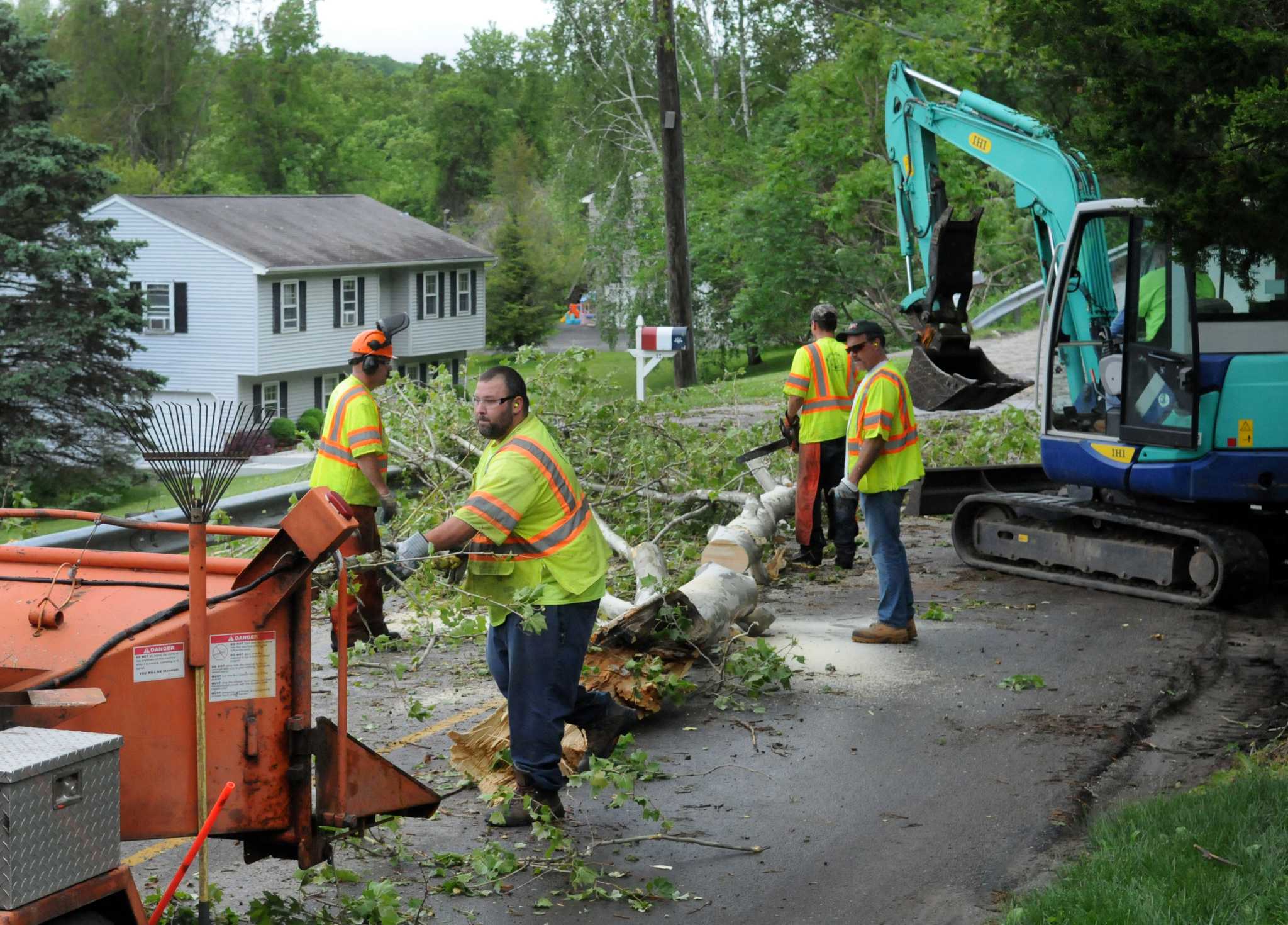 Thunderstorms cause fatality, slam New Milford area