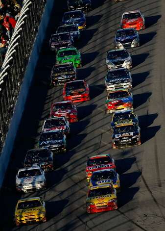 Daytona Beach Fl February 14 Kevin Harvick Leads A 99576 Daytona Beach Fl February 14 Kevin Harvick Leads A Pack In His