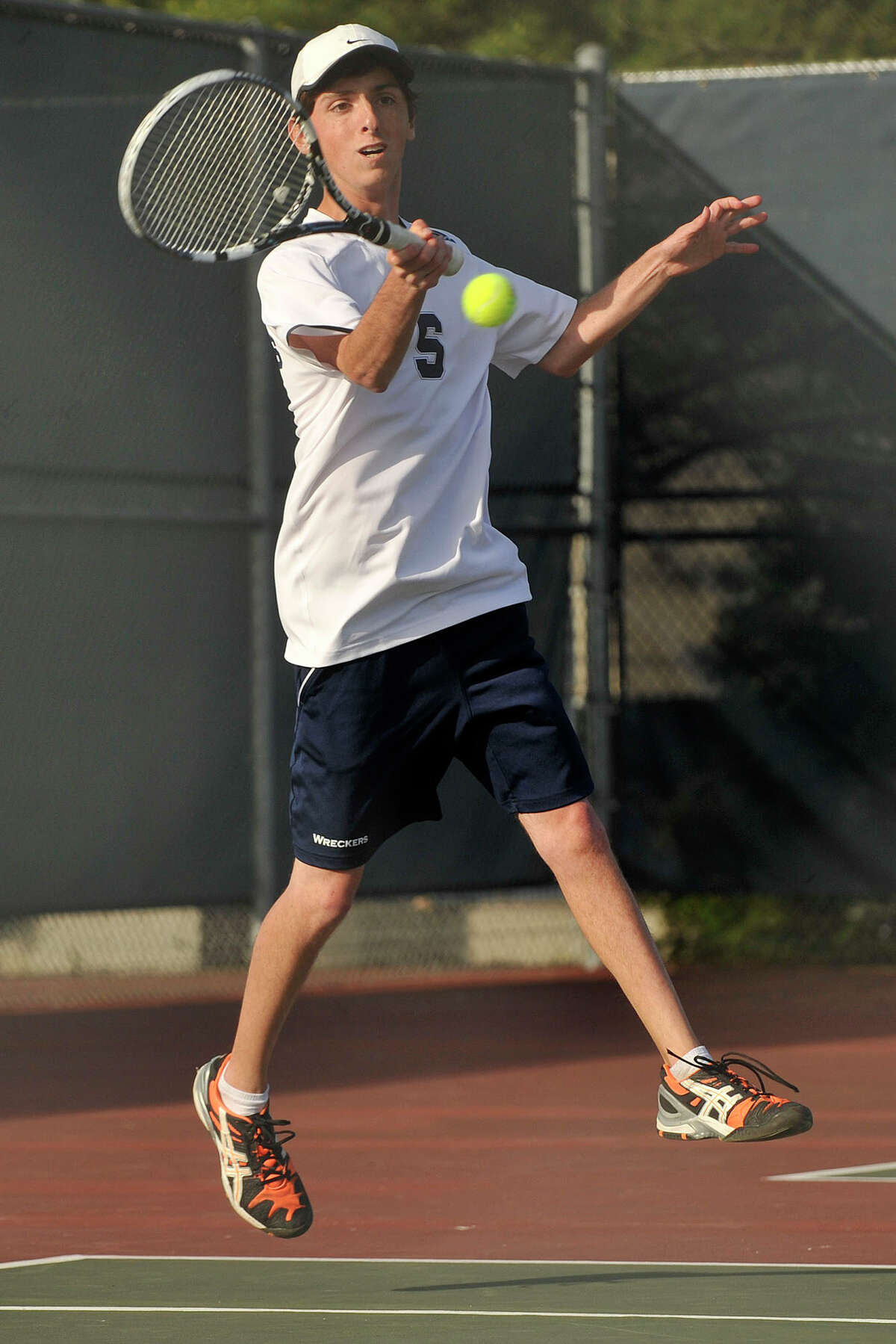Staples captures elusive FCIAC Boys Tennis title
