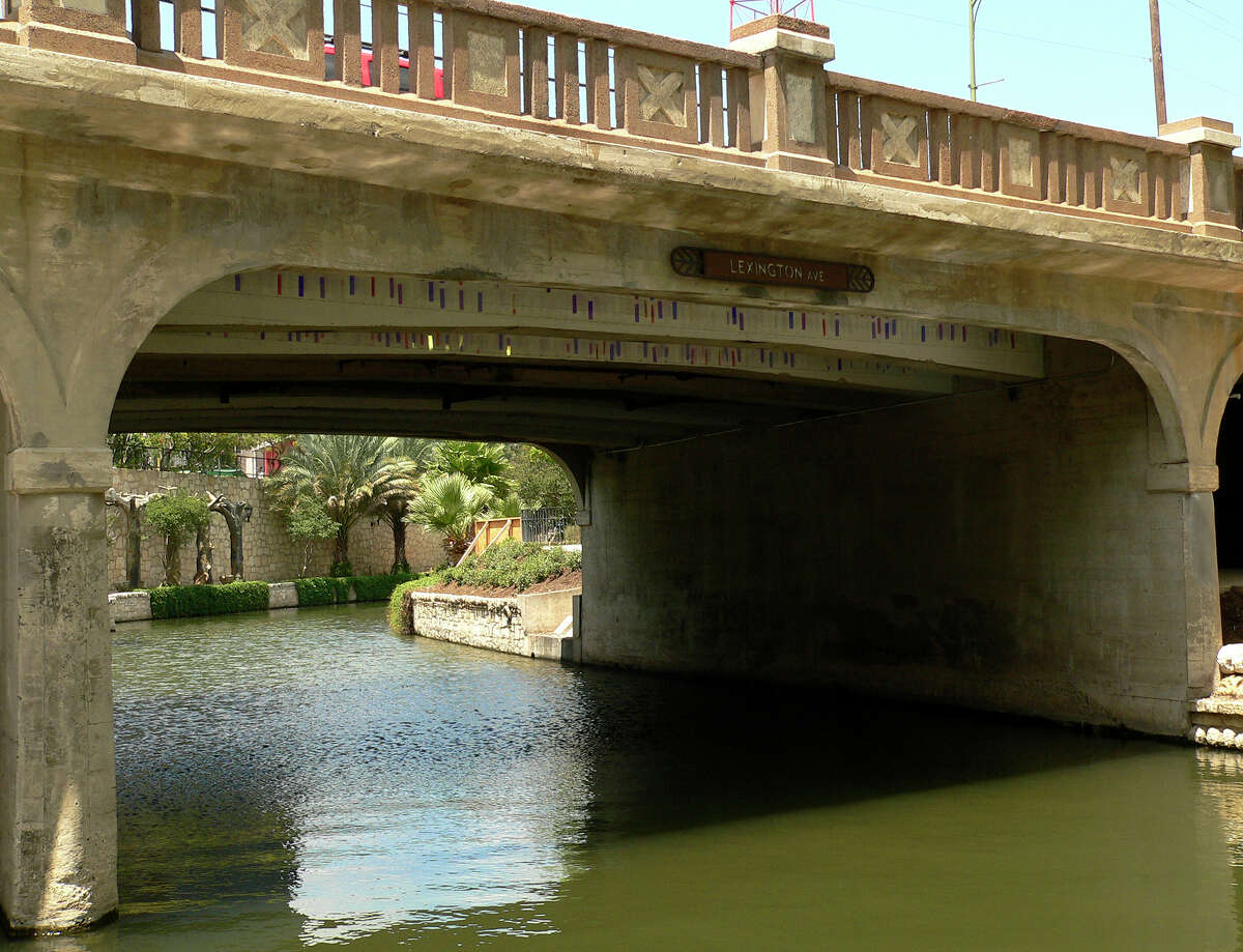 Council approves river barge contract extension