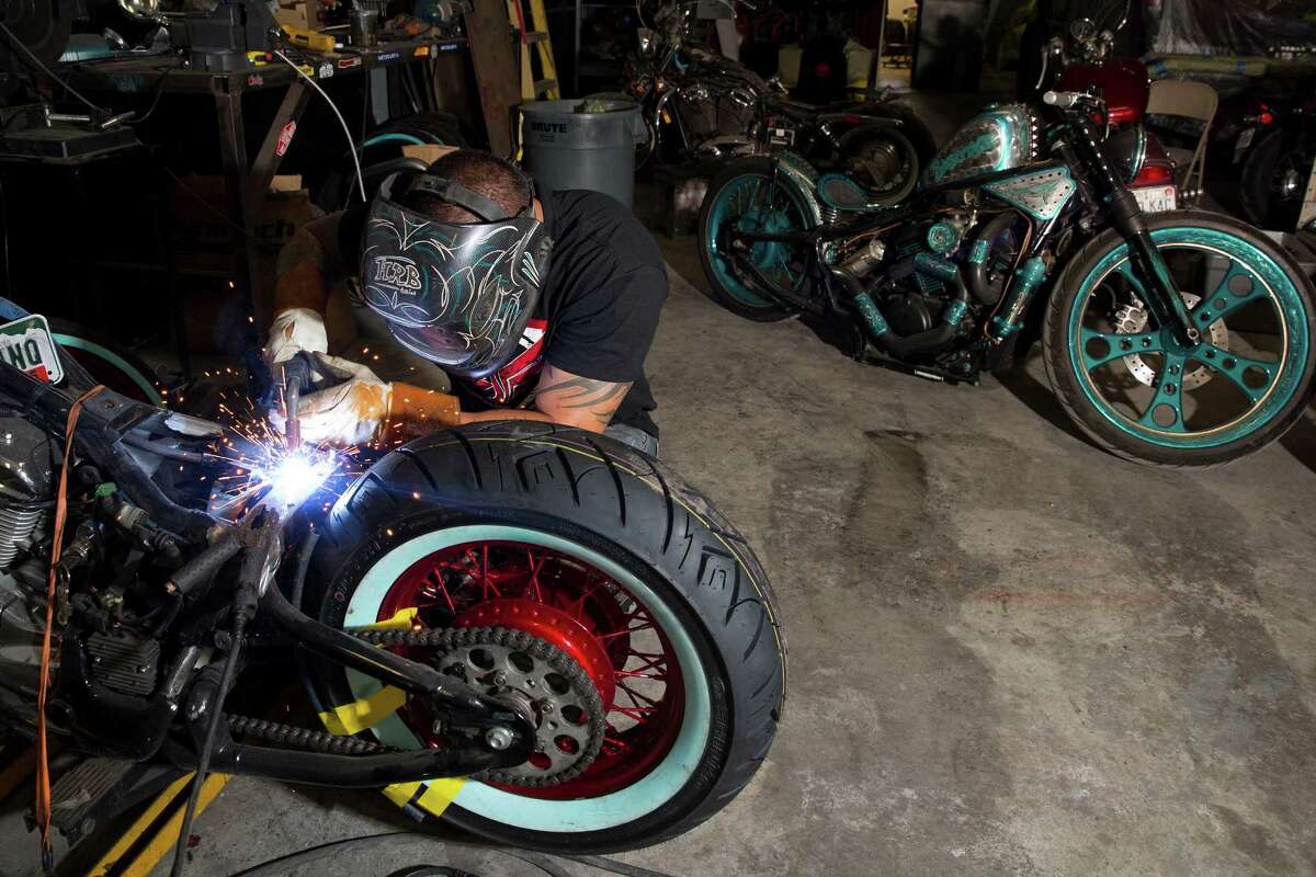 Motorcycle customizer rides high - HoustonChronicle.com