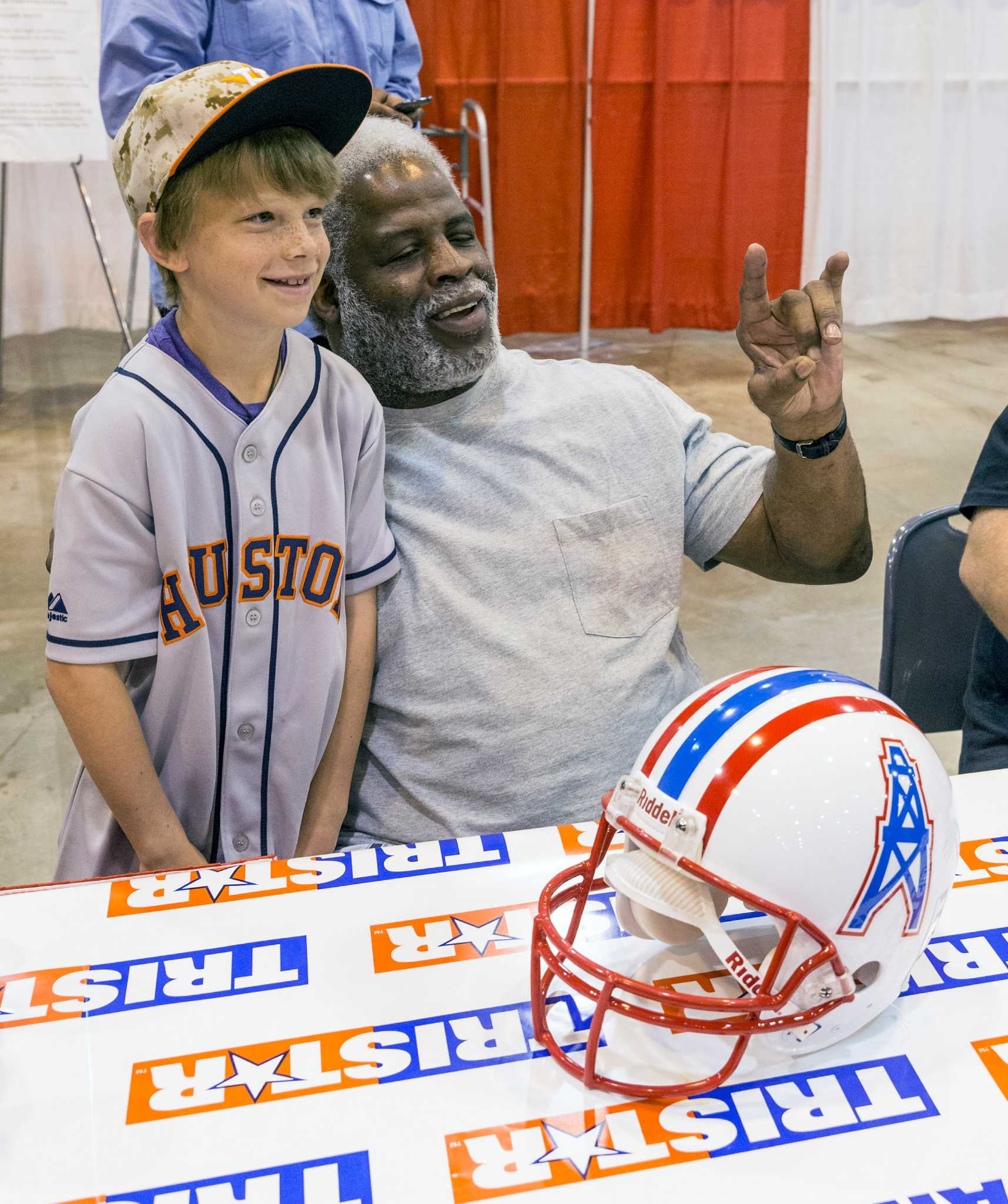 Earl Campbell #34 Autographed Houston Oilers Home Jersey - U.S.