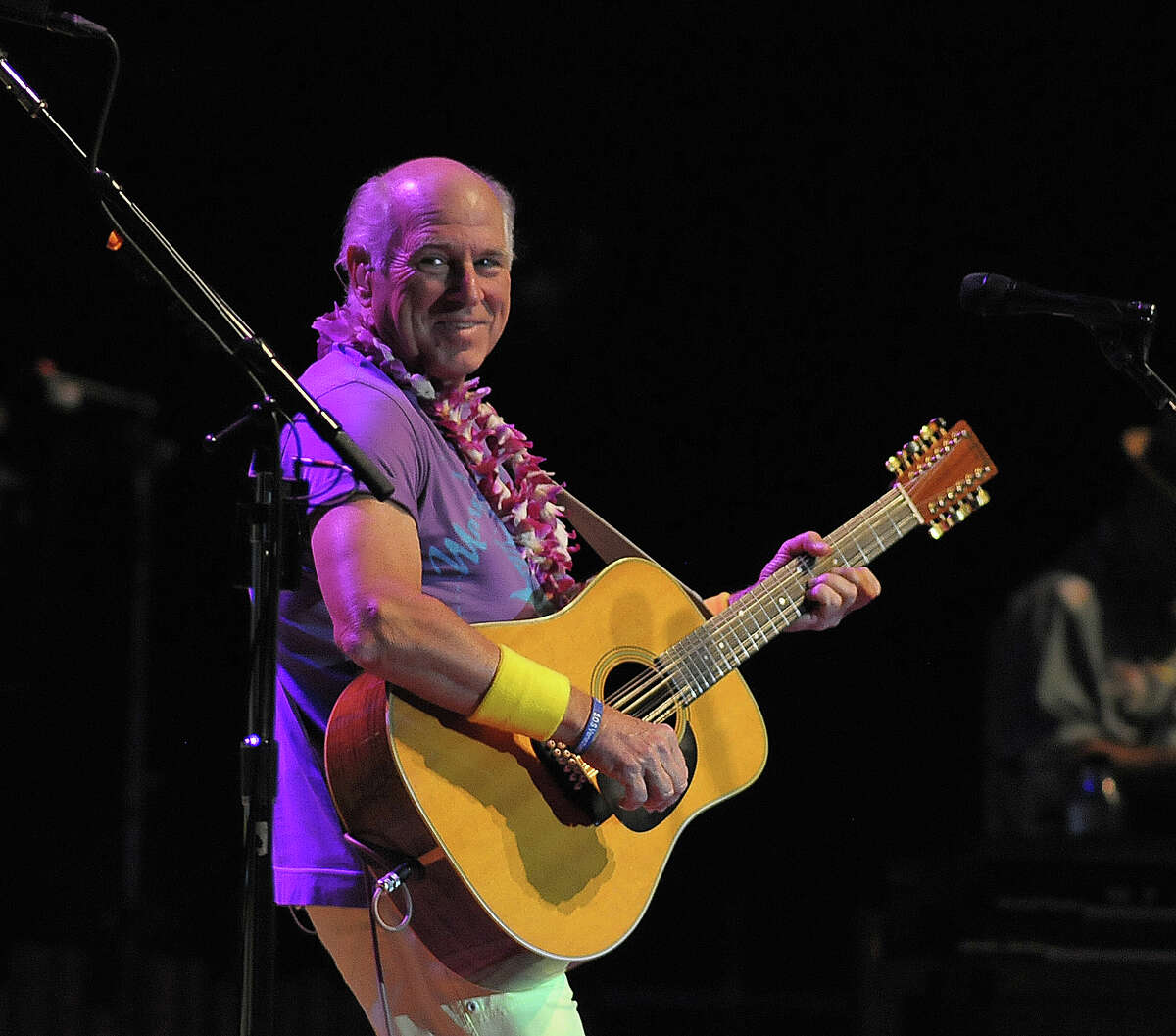 Jimmy Buffett performs at Cynthia Woods Mitchell Pavilion in The Woodlands Thursday May 29, 2014.