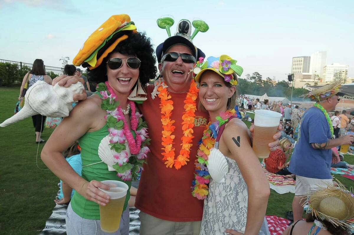 Jimmy Buffett launches Margaritaville TV