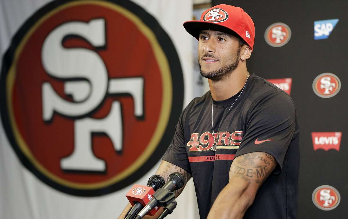 49ers QB Colin Kaepernick resumes throwing during practice