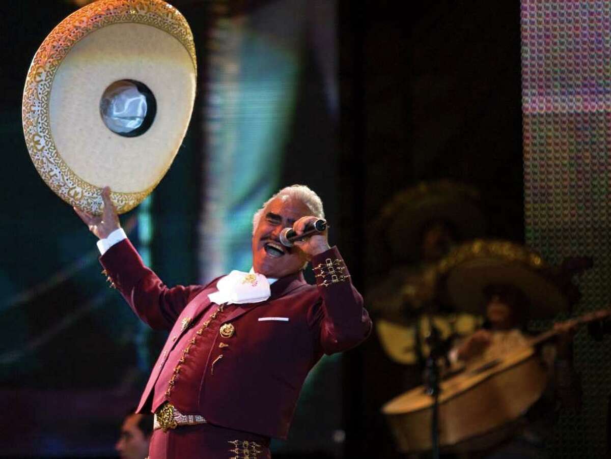 Vicente Fernández isn't keeping quiet after awesome final concert